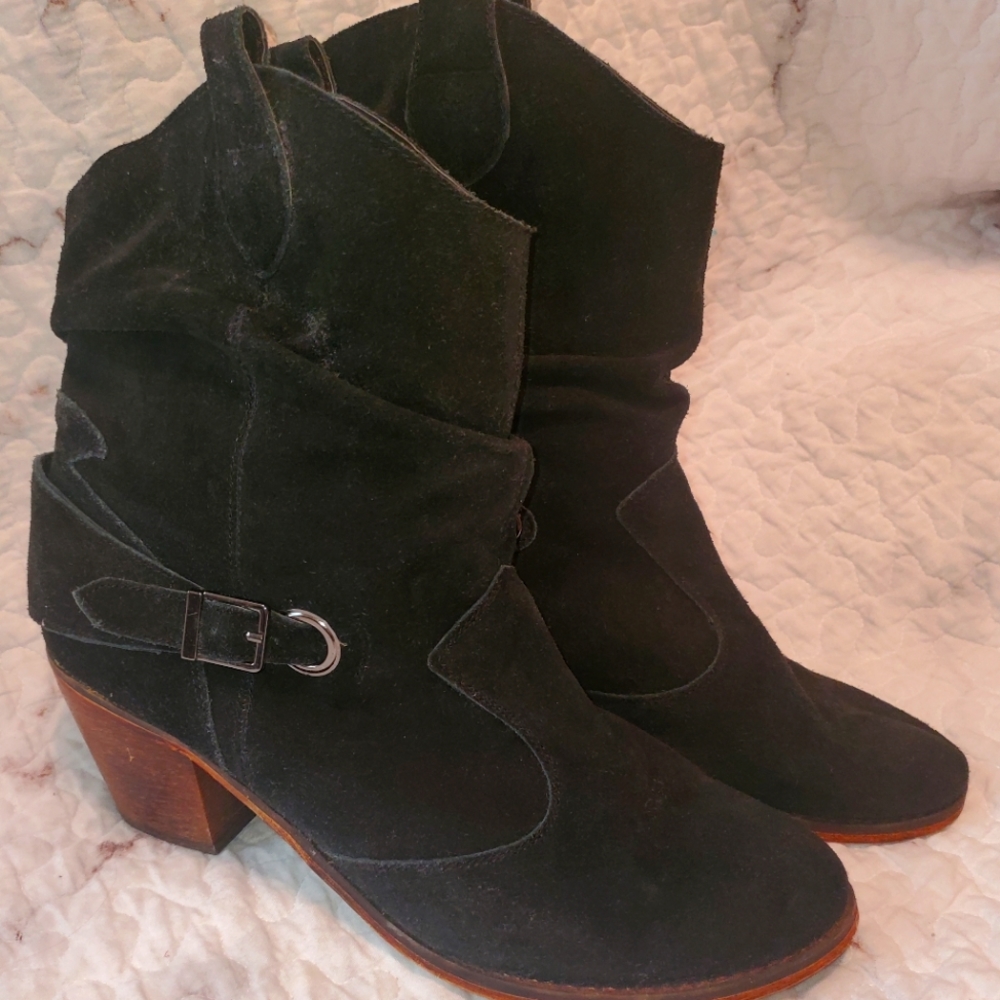 Leather suede boots  women's Size11